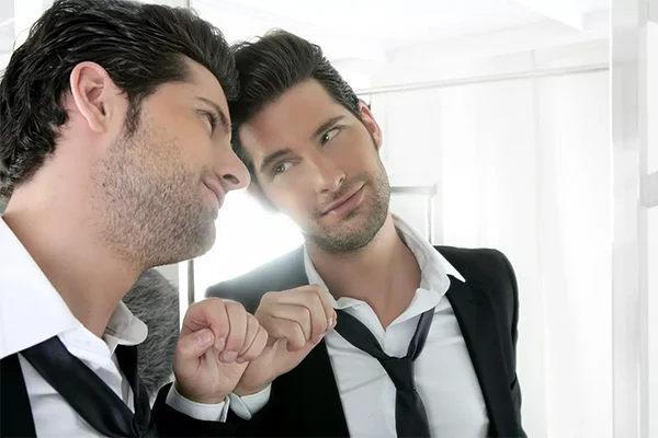 اختلال شخصیت خودشیفته چیست ؟