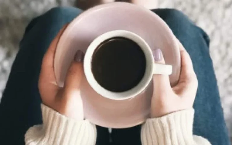 چگونه می‌توان با استفاده از نوشیدن قهوه افزایش میزان انرژی و تمرکز را به دست آورد؟