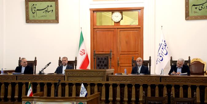 جلسه مشترک نمایندگان مجلس شورای اسلامی با سفرا و مسئولان وزارت خارجه
