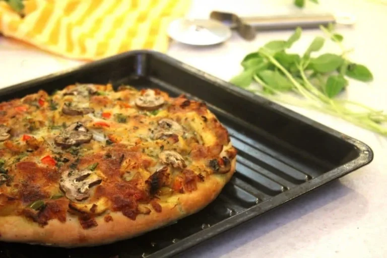 طرز تهیه پیتزا مخلوط در ماکروفر