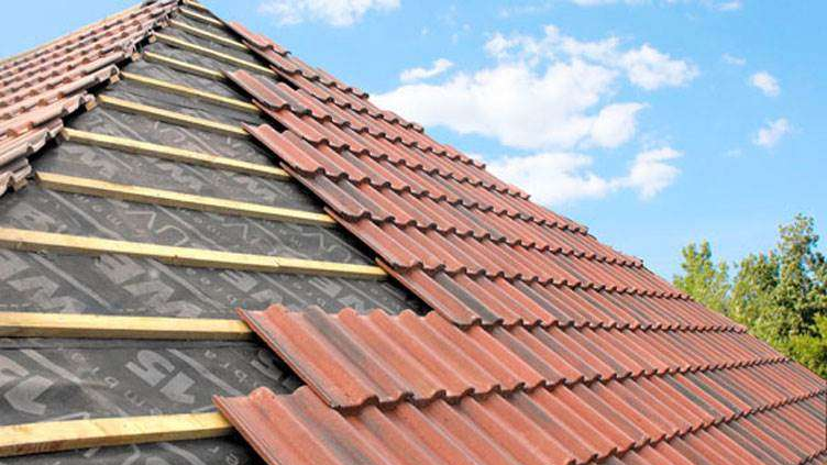 What are the types of gable roof materials?
