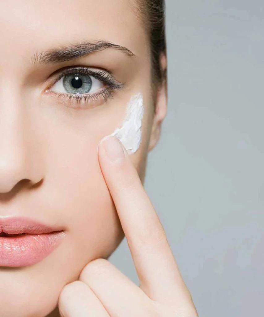 Is the best time to use moisturizer at night